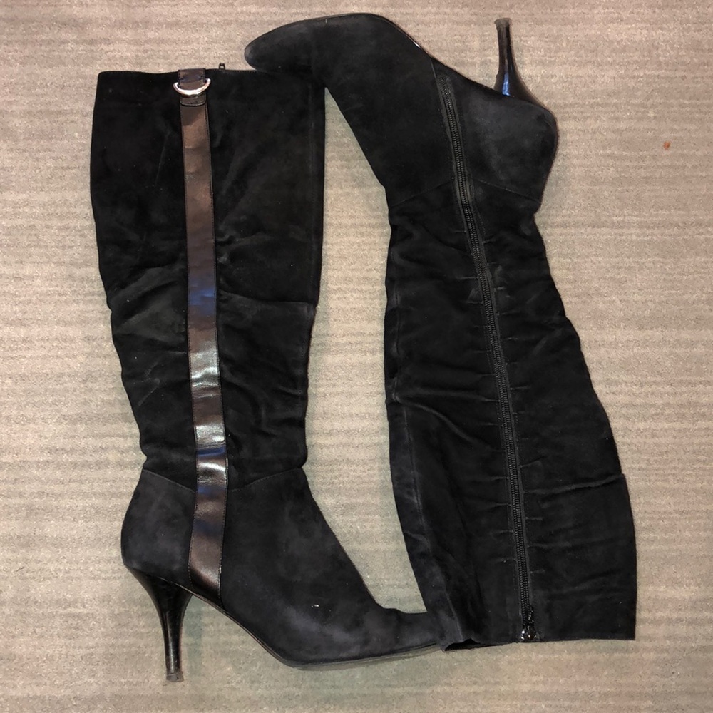 Suede boots